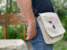 Load image into Gallery viewer, Ruby-throated Hummingbird Field Bag