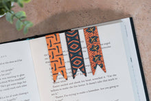 Load image into Gallery viewer, Magnetic Bookmark Set - African Print