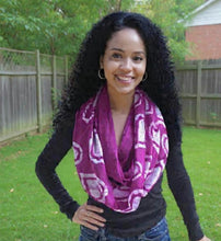 Load image into Gallery viewer, Fuschia Heart Infinity Scarf