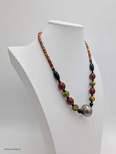 Load image into Gallery viewer, Chunky Beaded Necklace (A)