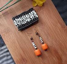 Load image into Gallery viewer, African Batik Amber Bracelet & Earrings Set