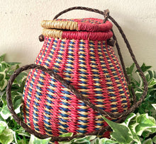 Load image into Gallery viewer, Ghanaian Rambling Rose Lidded Basket Purse