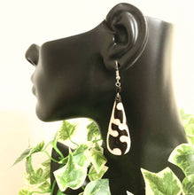 Load image into Gallery viewer, Batik Tear Drops