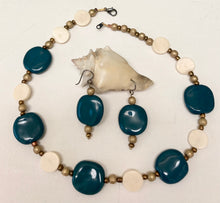 Load image into Gallery viewer, Teal Kazuri Necklace Set