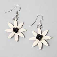 Load image into Gallery viewer, Black and White Amaya Flower Dangle Earrings