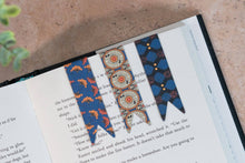 Load image into Gallery viewer, Magnetic Bookmark Set - African Print
