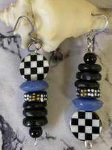 Load image into Gallery viewer, Checkered Dangle Earrings

