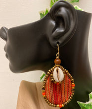 Load image into Gallery viewer, Red Kente with Cowrie
