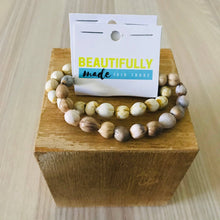 Load image into Gallery viewer, Tan Majok Seed Bracelet  L/XL
