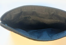 Load image into Gallery viewer, Elephant Art Painted Purse
