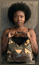Load image into Gallery viewer, Mudcloth &amp; Leather Handbag
