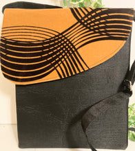 Load image into Gallery viewer, Large Crossbody Bag -BLACK
