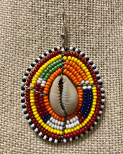 Load image into Gallery viewer, Small Masaai Beaded Earrings with a Cowrie Shell (A)
