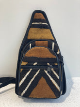Load image into Gallery viewer, Mudcloth Crossbody Bag
