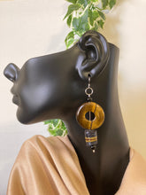 Load image into Gallery viewer, Tiger Eye Rings with Krobo Beads
