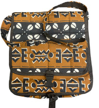Load image into Gallery viewer, Brown Cowrie Print - Laptop Crossbody Bag
