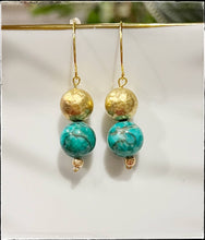 Load image into Gallery viewer, Dangle Gemstone Bead Earring Green Lace Turquoise
