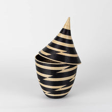 Load image into Gallery viewer, Traditional Grass Peace Basket: Black &amp; Natural White
