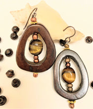 Load image into Gallery viewer, &quot;Jazz&quot; Dangle Earrings
