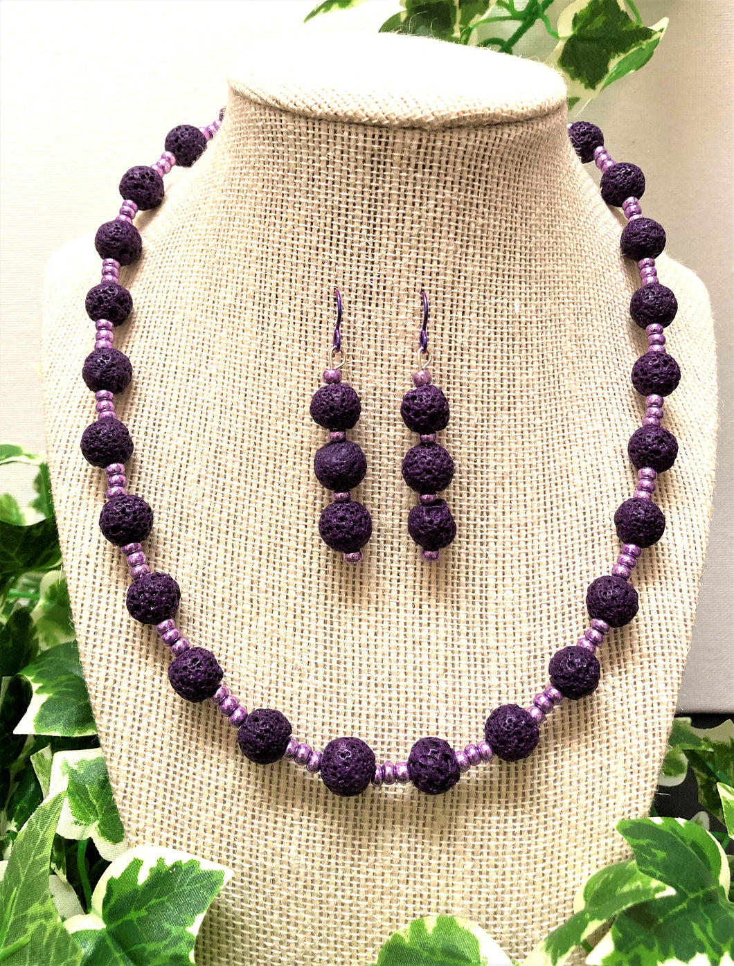 Regal Necklace Set