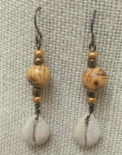 Load image into Gallery viewer, Tagua Cowrie Shell Earrings
